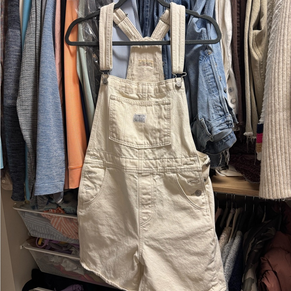 Cream Levi’s Short Overalls